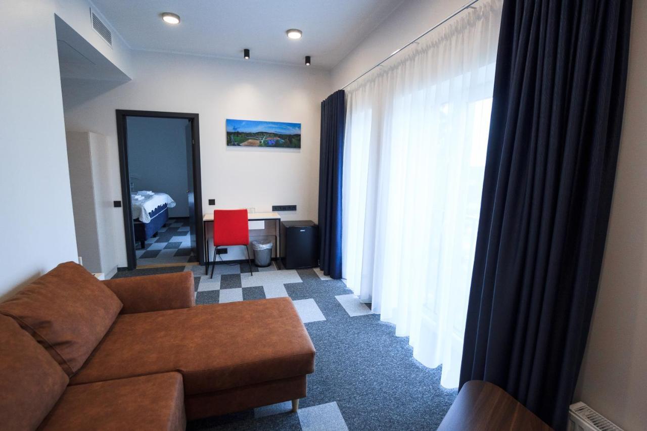 Kaeaeriku Hotel Buitenkant foto